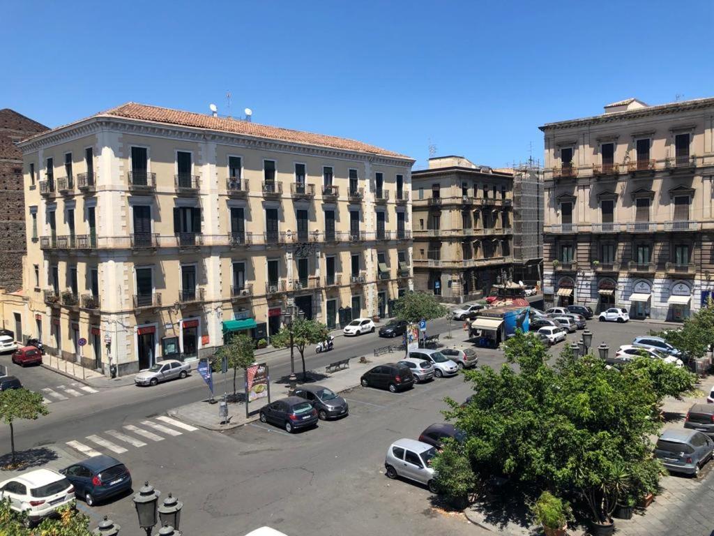 Finestre In Piazza Apartment Catania Exterior photo